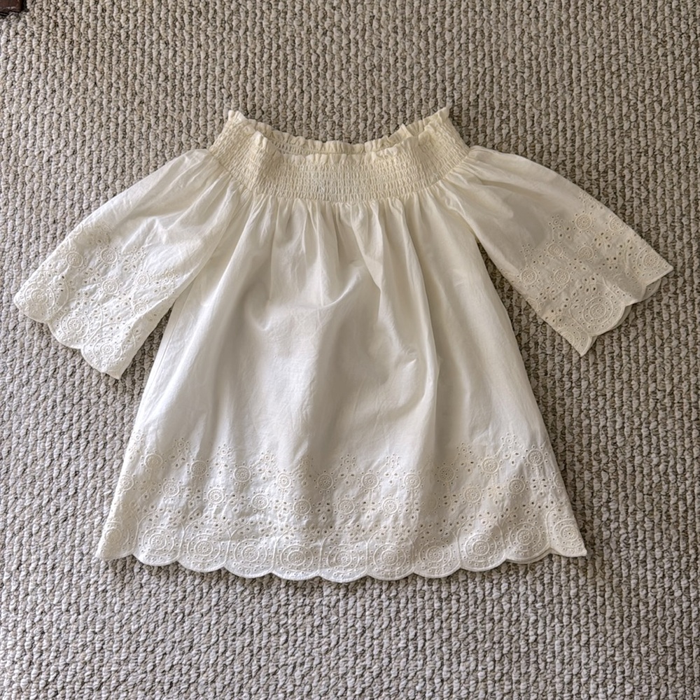 Abercrombie & Fitch Off the Shoulder Cream Embroidered Top (XS)